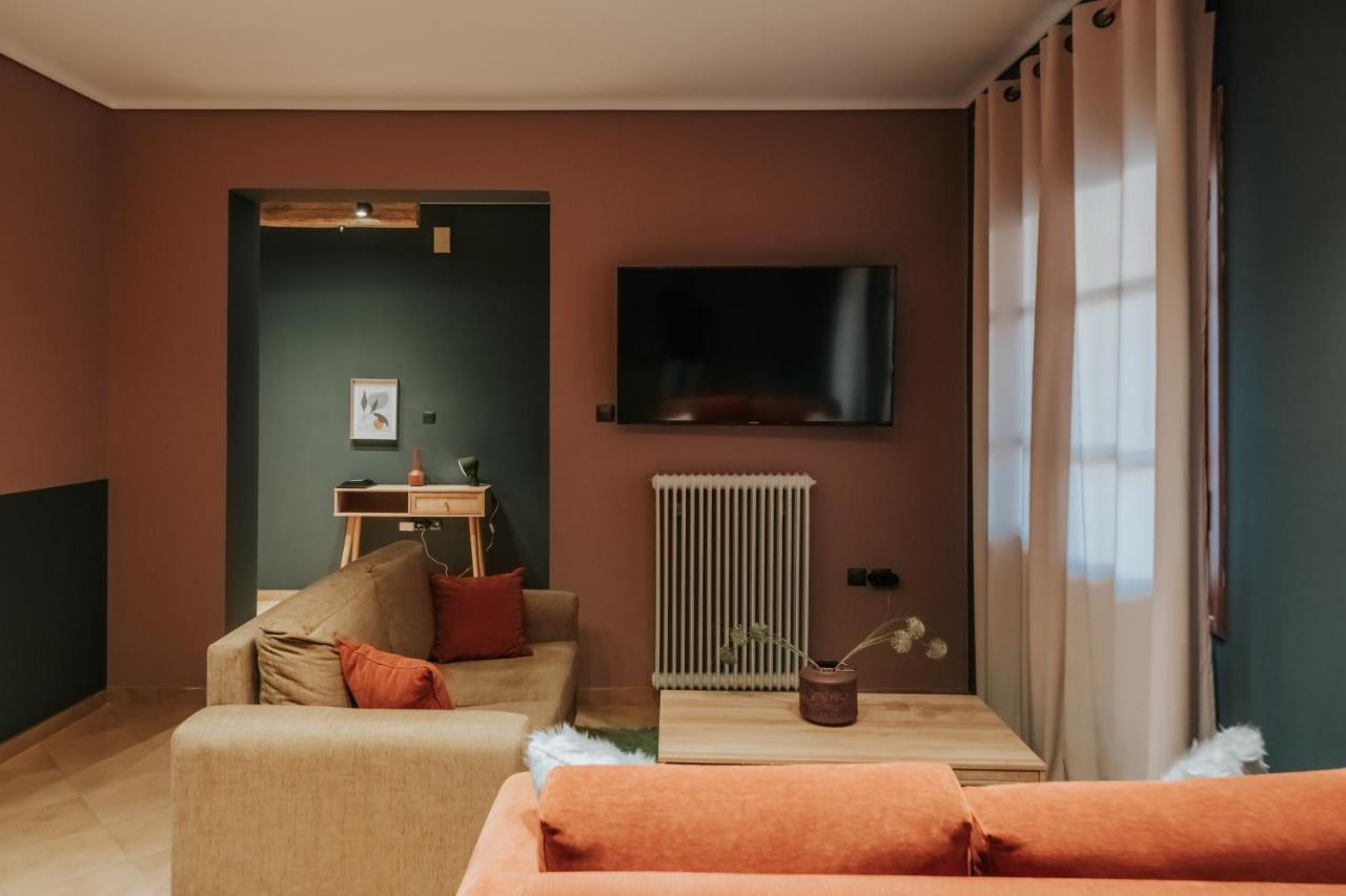 Kalavrita Krinides Apartment And Attics Exteriér fotografie
