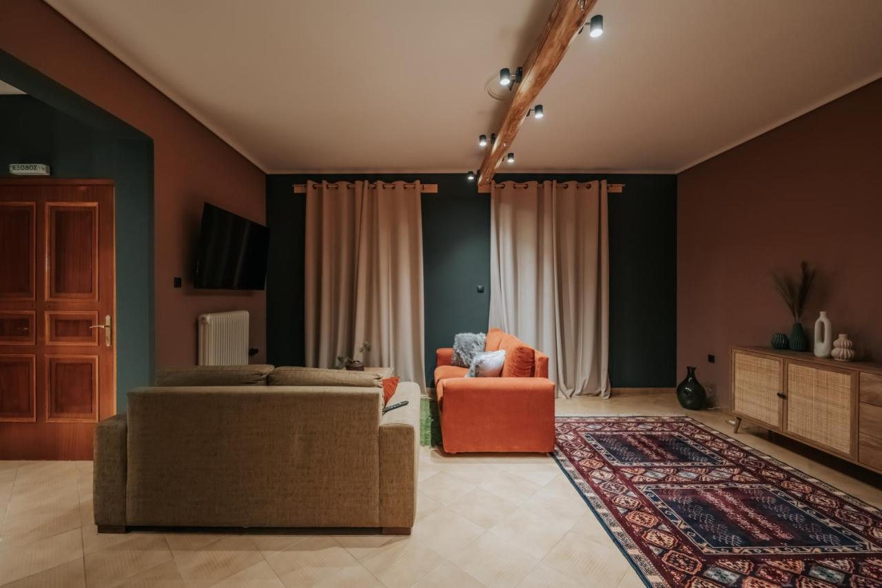 Kalavrita Krinides Apartment And Attics Exteriér fotografie