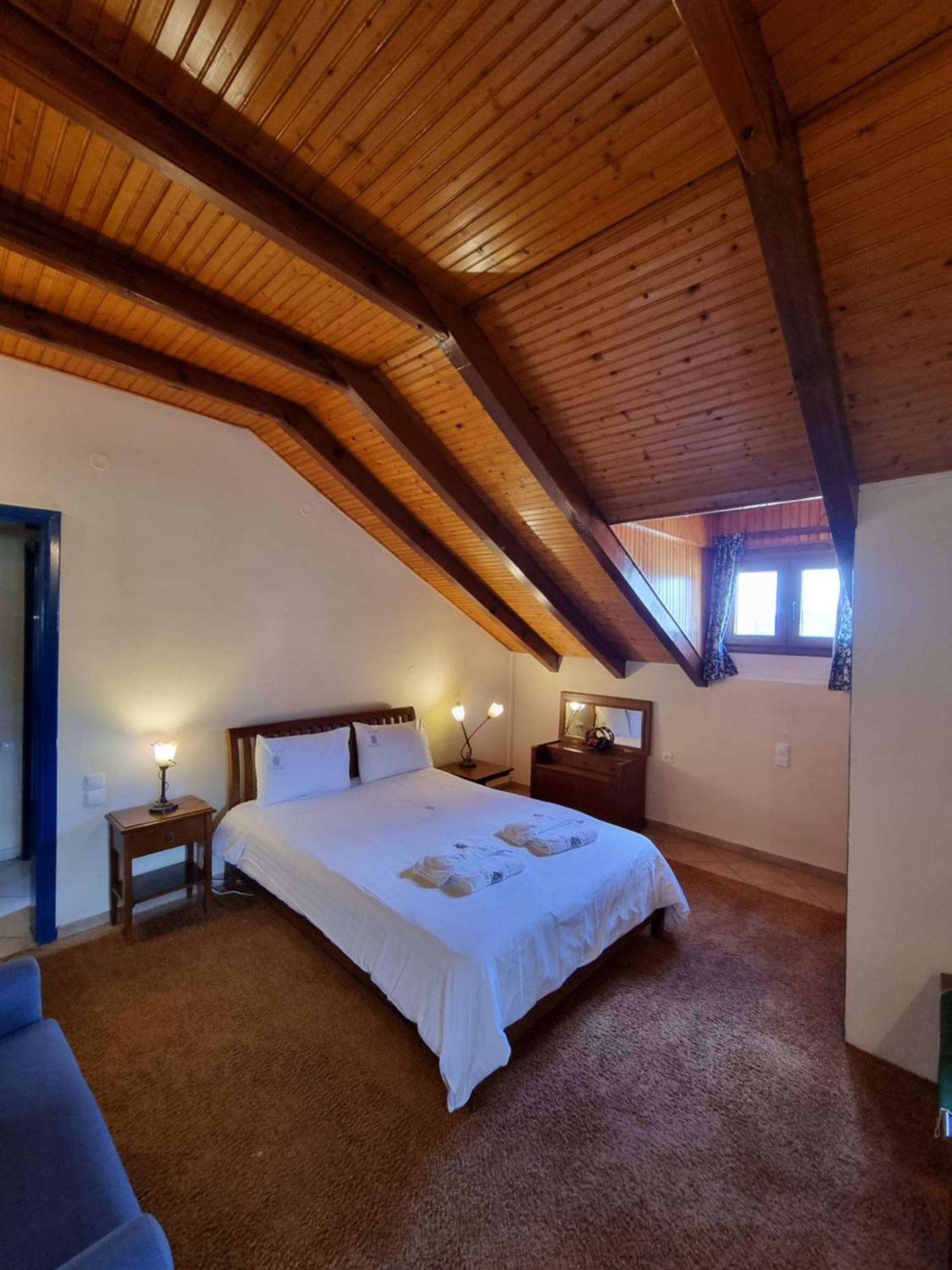 Kalavrita Krinides Apartment And Attics Exteriér fotografie